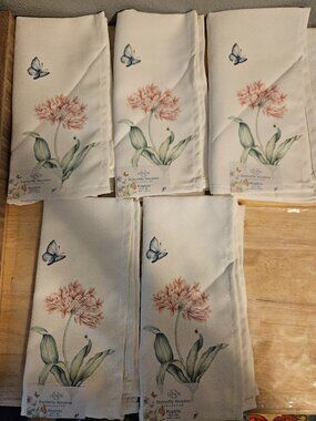 Lenox Butterfly Meadow Collection 5 Napkins Never used